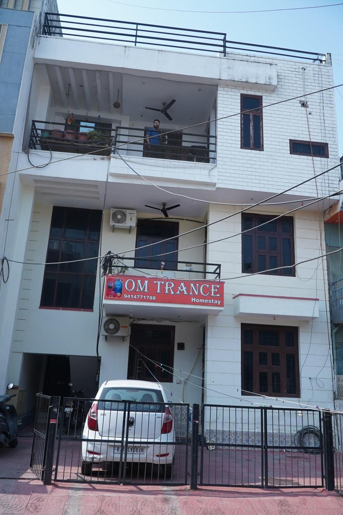 Om Trance Homestay Джайпур Екстериор снимка